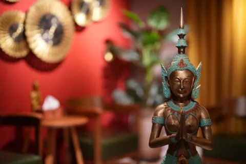觀塘店泰式合十迎賓擺設